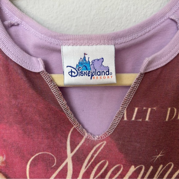 Vintage Disney's Aurora Sleeping Beauty V Neck Shirt Y2K Disneyland Resort - Picture 3 of 4